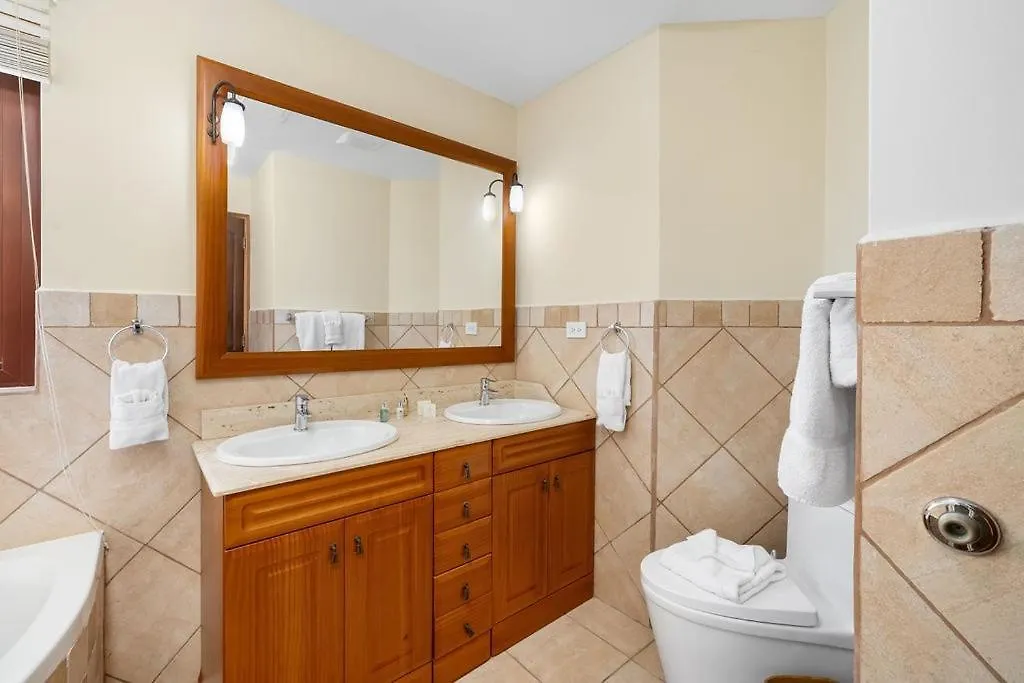 Luxury 2-Bedroom Villa With Private Pool Palm Beach Aruba
