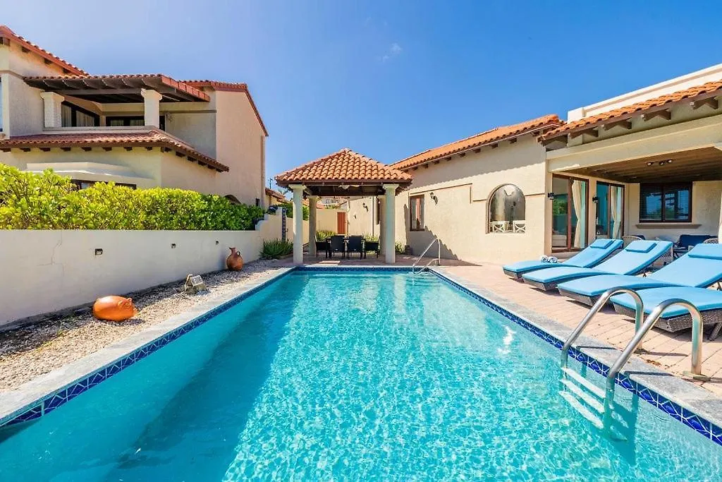 Luxury 2-Bedroom Villa With Private Pool Palm Beach 0*,  Aruba